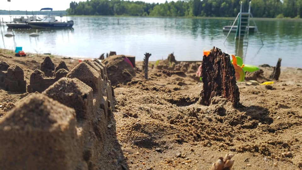 Sandy beach at Jolly Fisherman Resort